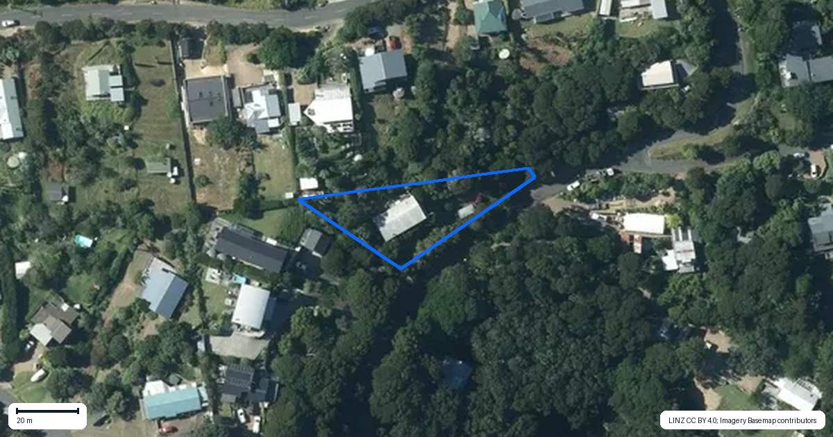Property context map for 29 Beresford Avenue, Surfdale, Waiheke Island