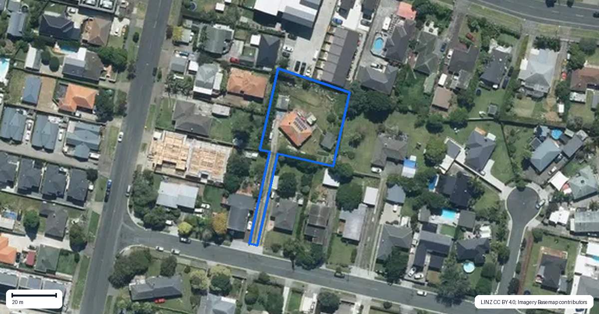Property context map for 31 Weybridge Crescent, Glen Innes, Auckland