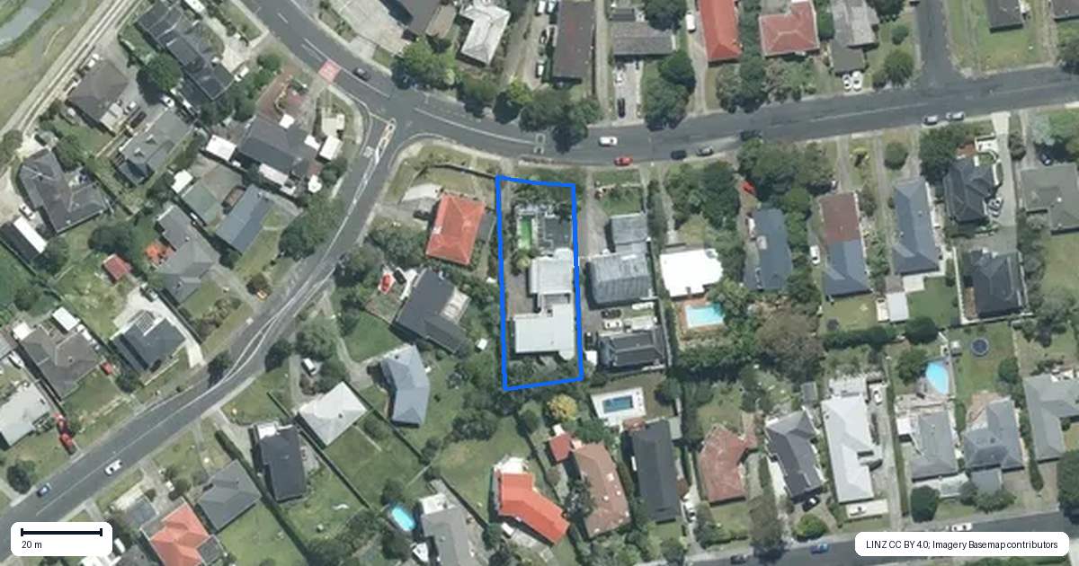 Property context map for 42 Eban Avenue, Hillcrest, Auckland