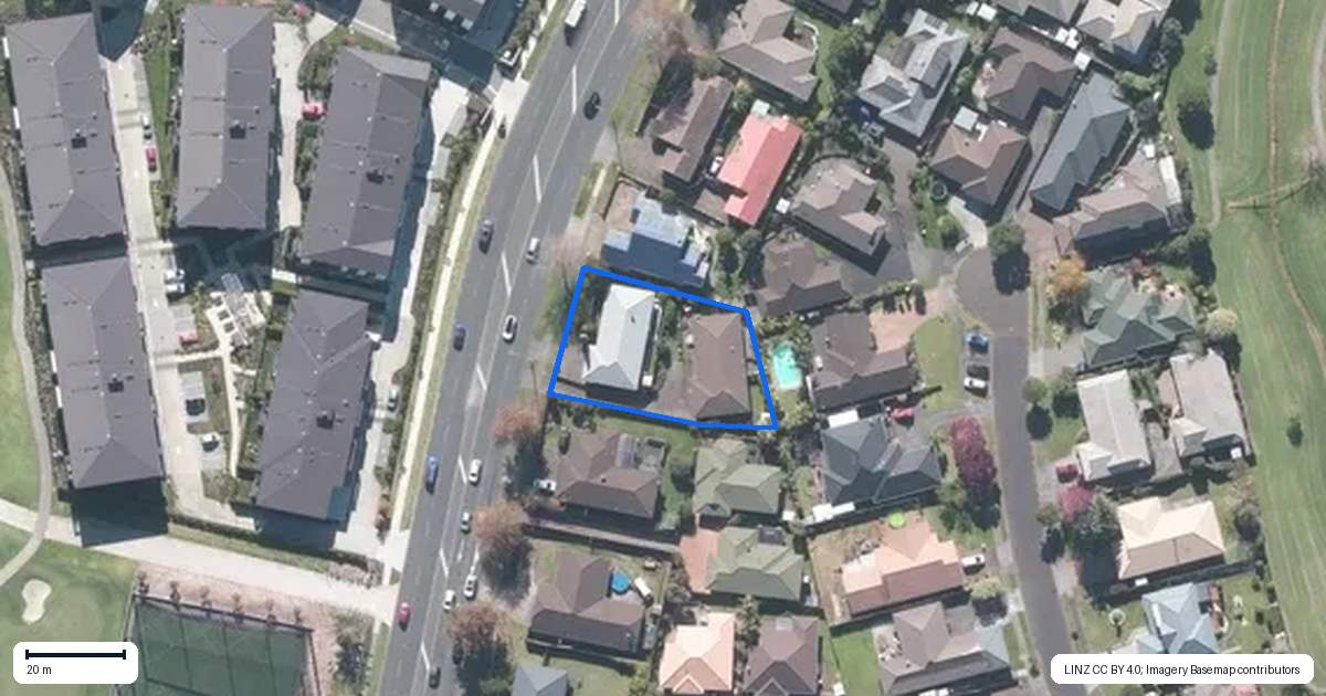 Property context map for 1/242 Botany Road, Golflands, Auckland