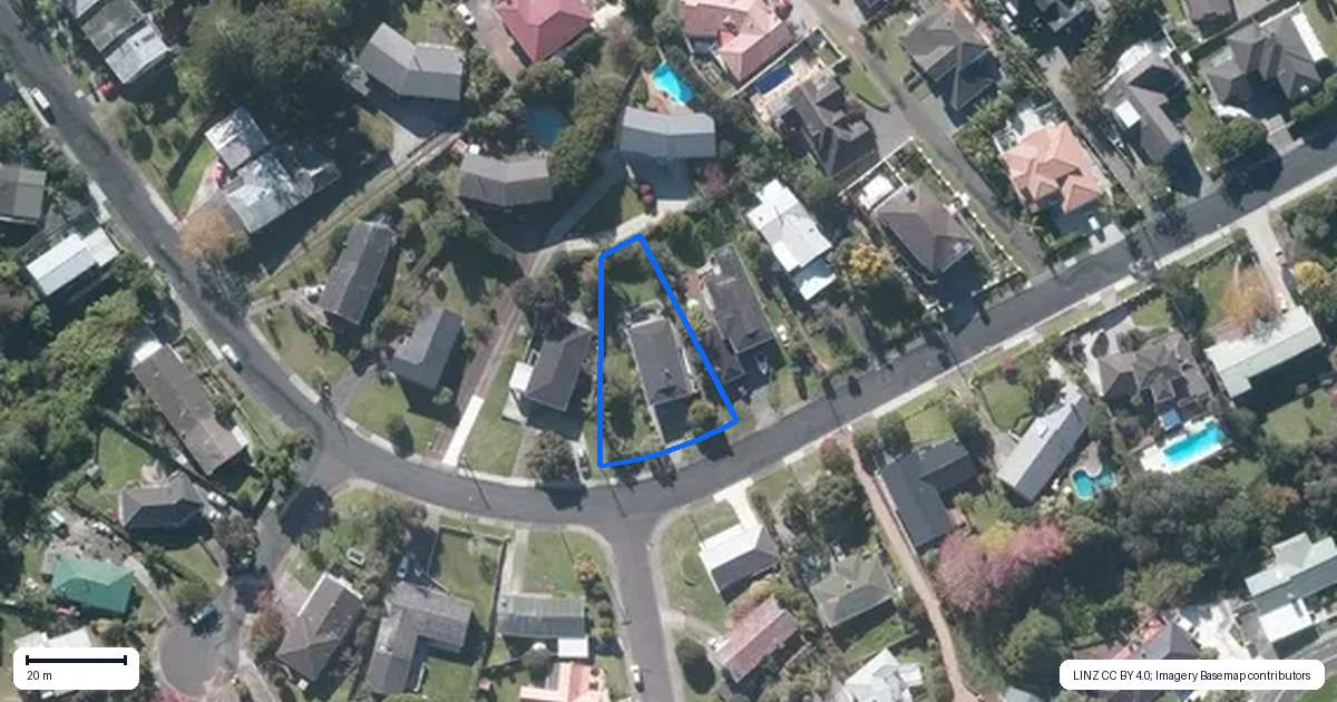 Property context map for 5 Liston Crescent, Cockle Bay, Auckland