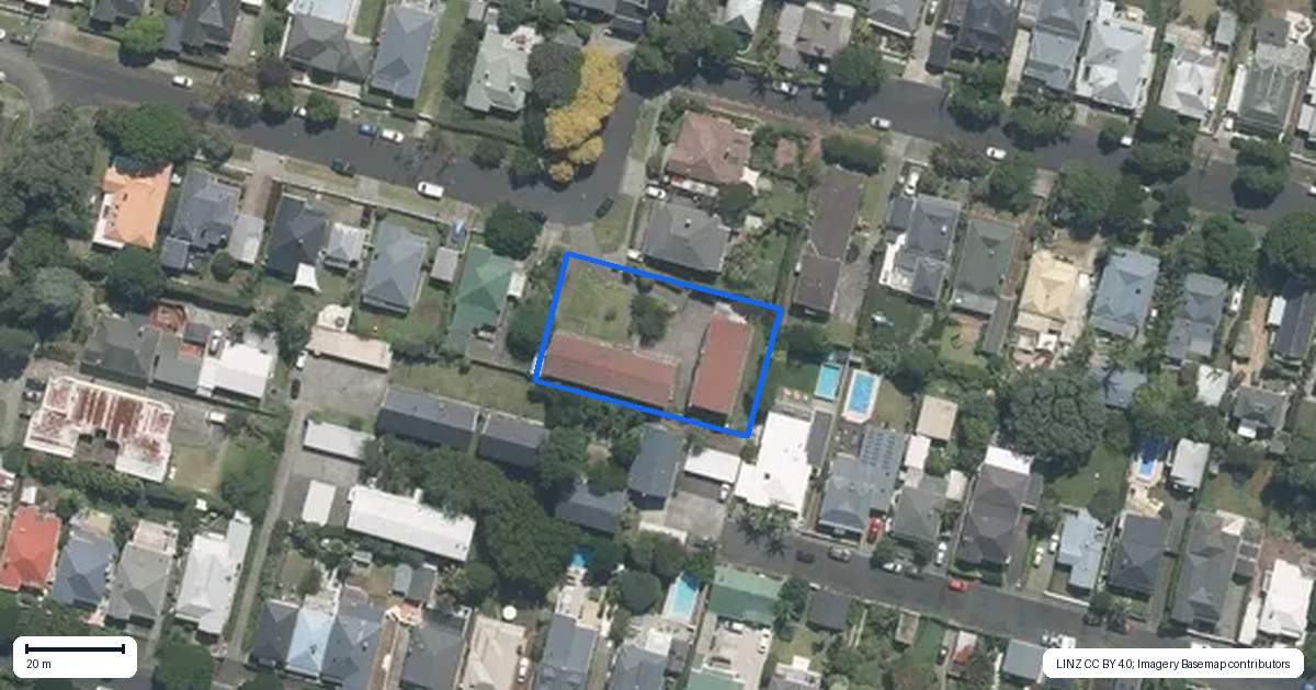Property context map for 2/33 Royal Terrace, Sandringham, Auckland