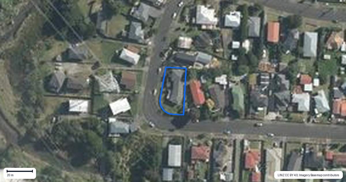 Property context map for 18 Alanbrooke Crescent, Avondale, Auckland