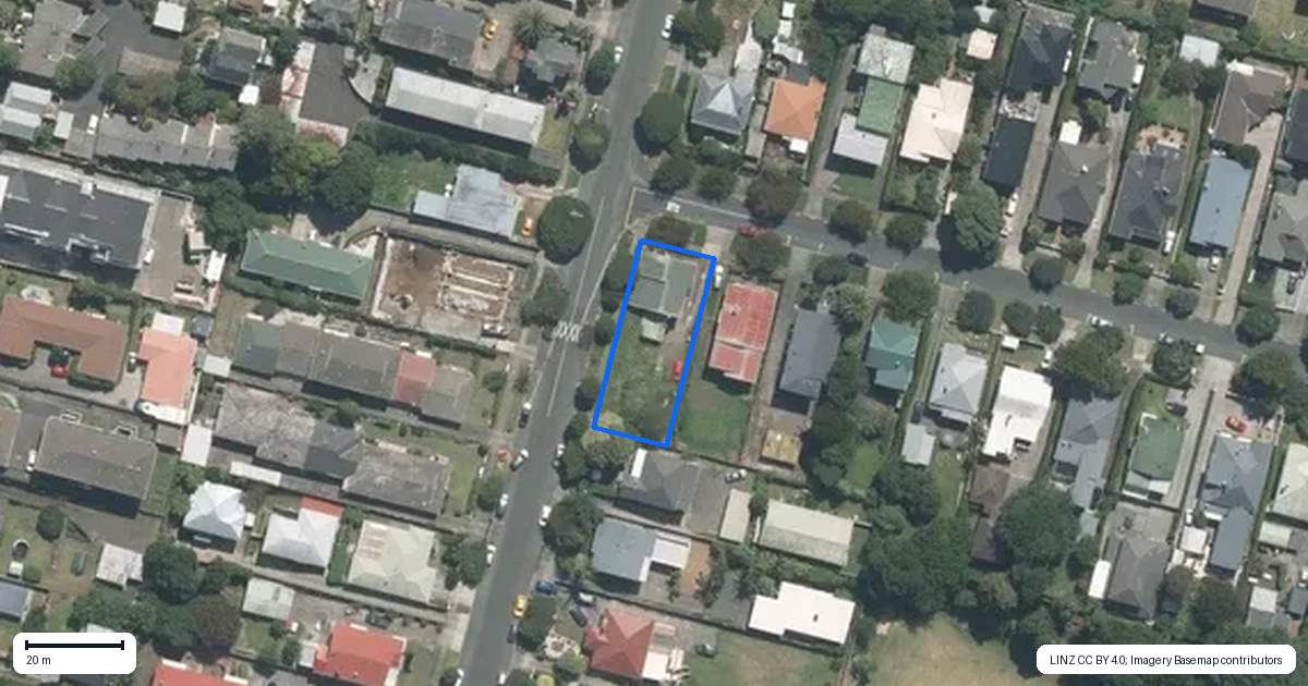 Property context map for 30 Grove Road, Sandringham, Auckland