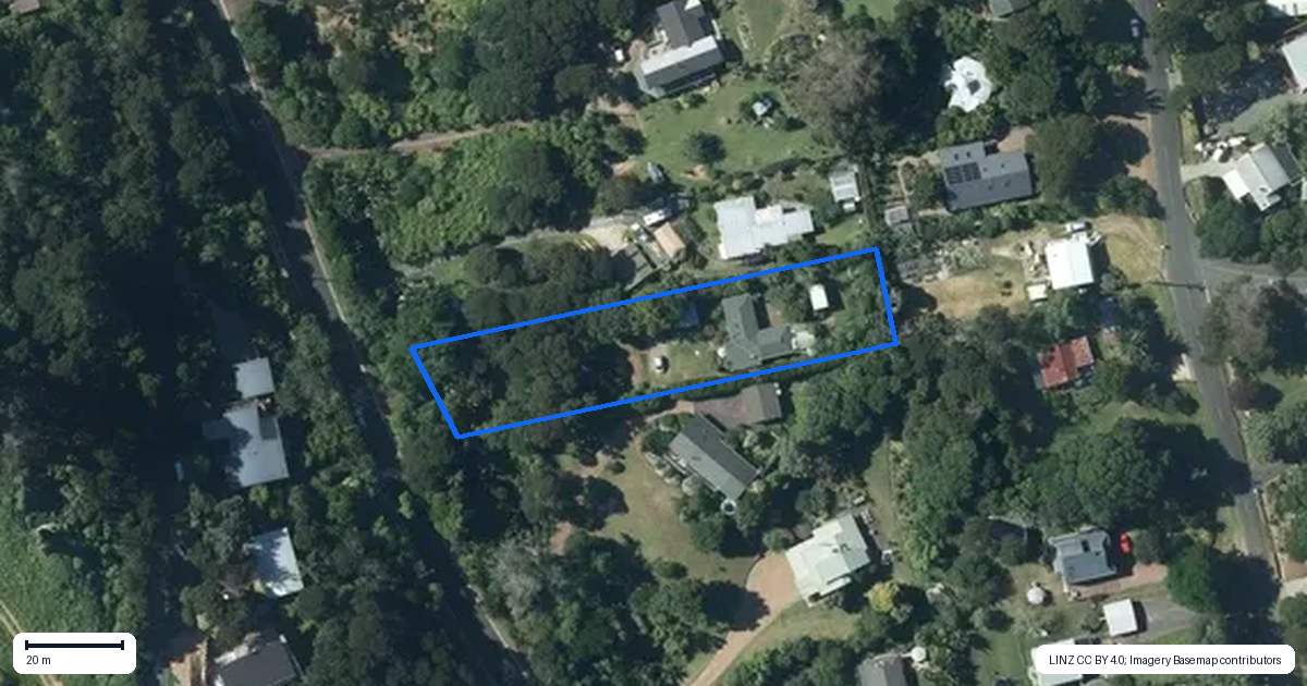 Property context map for 36 Te Toki Road, Ostend, Waiheke Island
