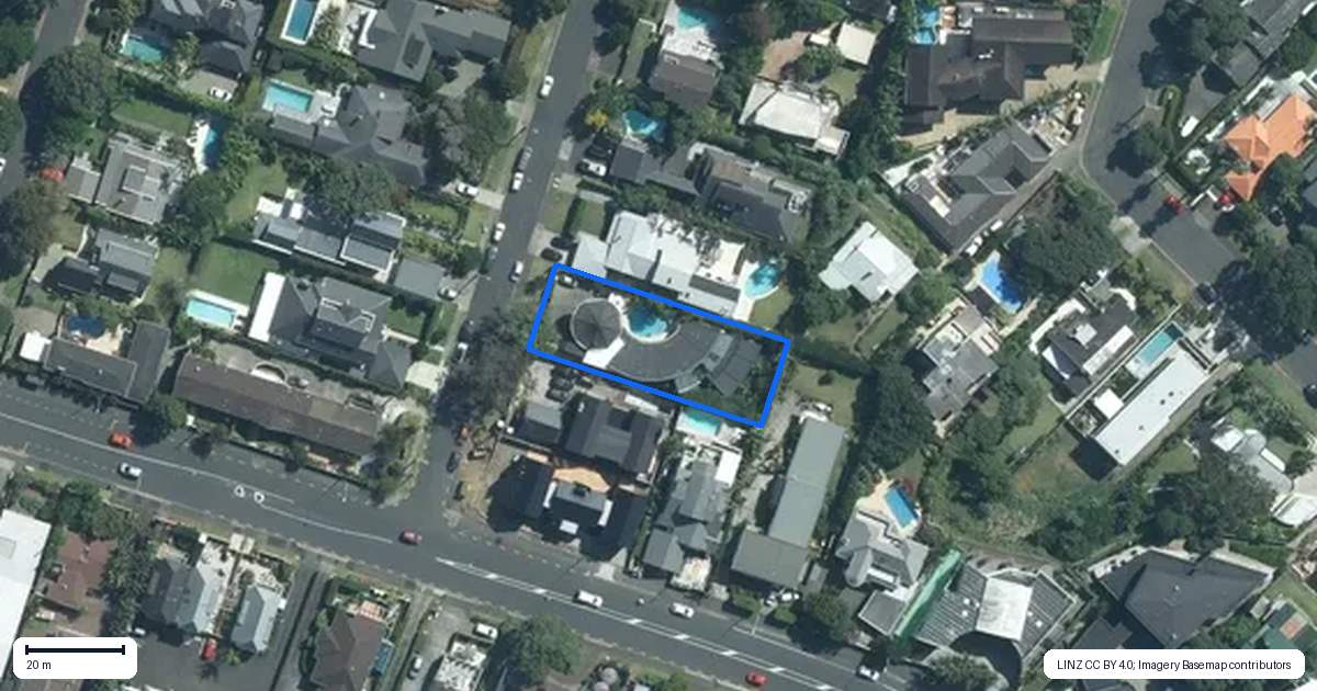 Property context map for 1 Tiri Road, Takapuna, Auckland