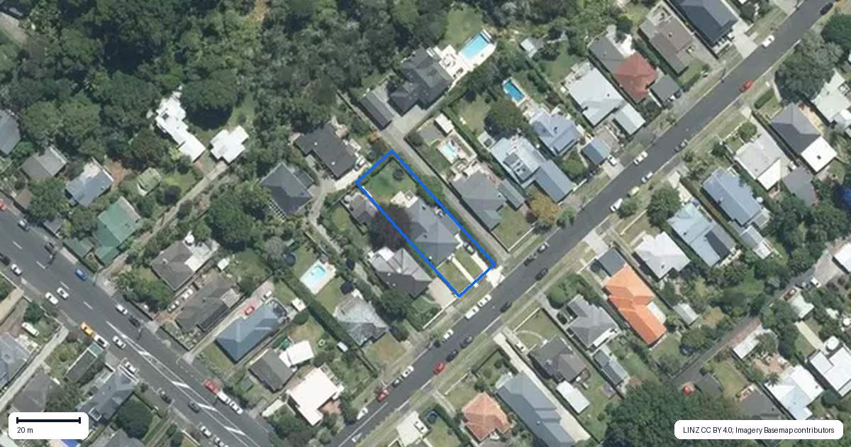 Property context map for 10 Le Roy Terrace, Birkenhead, Auckland