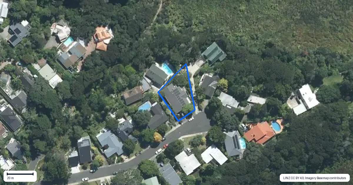 Property context map for 14 Learmonth Avenue, Birkenhead, Auckland