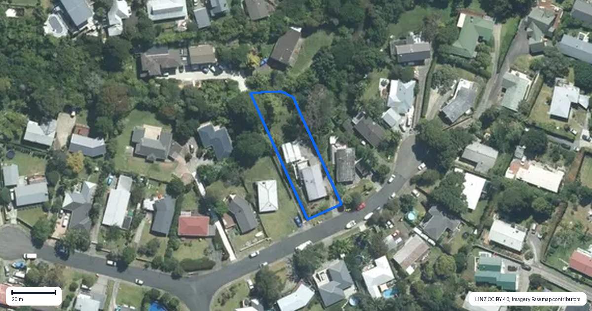 Property context map for 32 Infidel Place, Torbay, Auckland