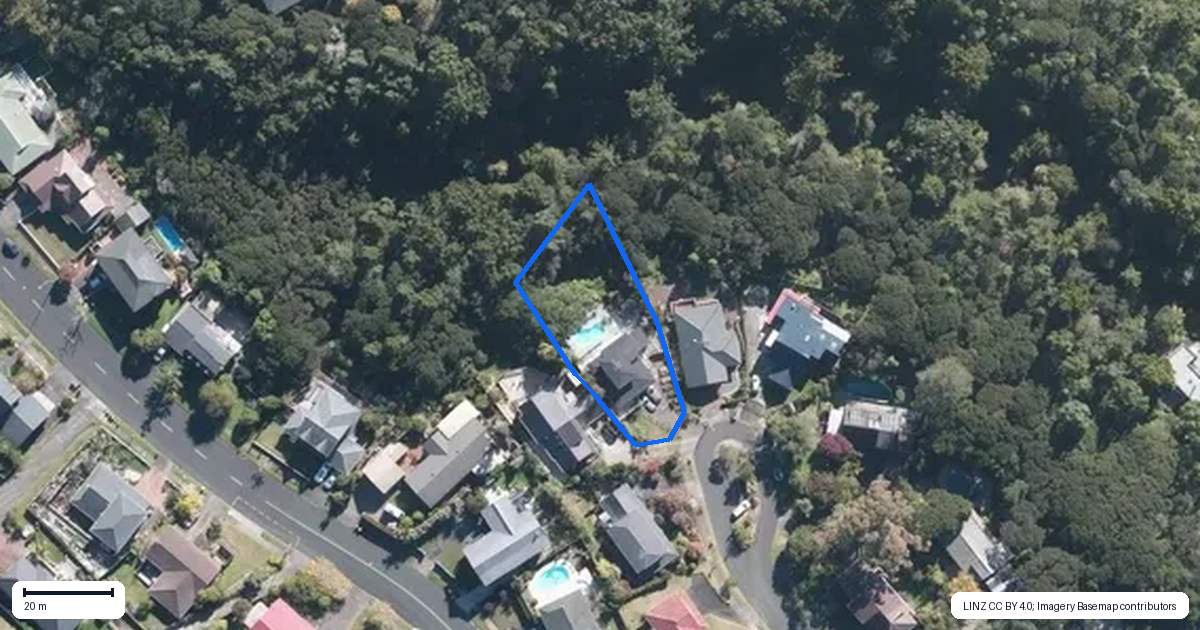 Property context map for 10 Mosman Place, Chatswood, Auckland
