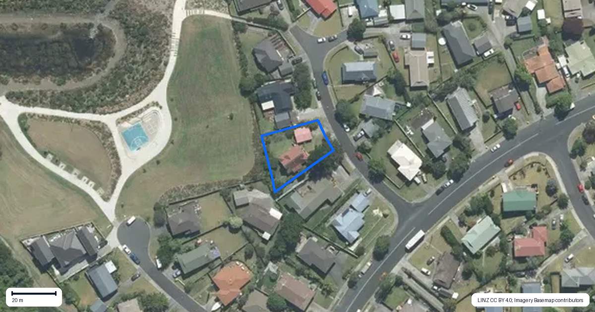 Property context map for 8 Wren Place, Unsworth Heights, Auckland