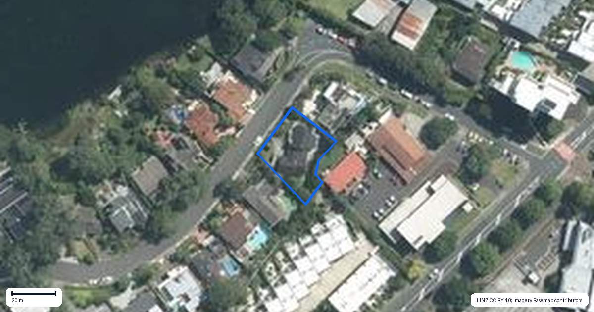 Property context map for 45 Manurere Avenue, Takapuna, Auckland