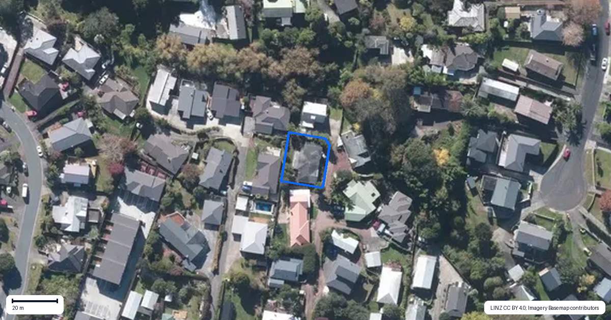 Property context map for 120B Triangle Road, Massey, Auckland