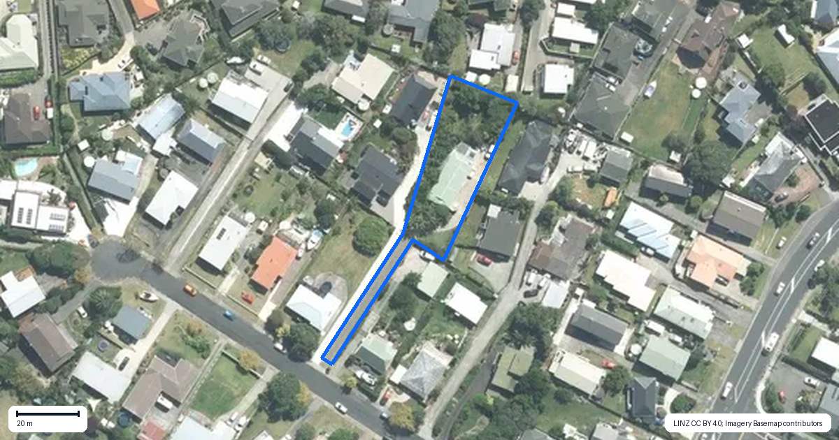 Property context map for 13 Rakino Avenue, Manly, Whangaparaoa