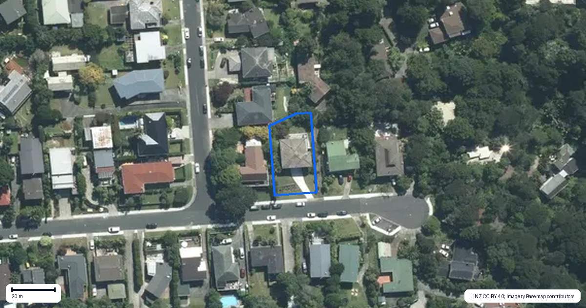 Property context map for 17 Raymond Terrace, Northcote, Auckland