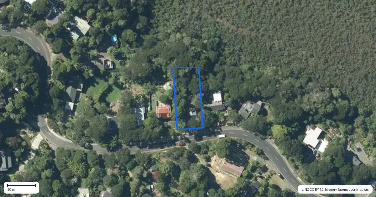 Property context map for 138 Laingholm Drive, Laingholm, Auckland