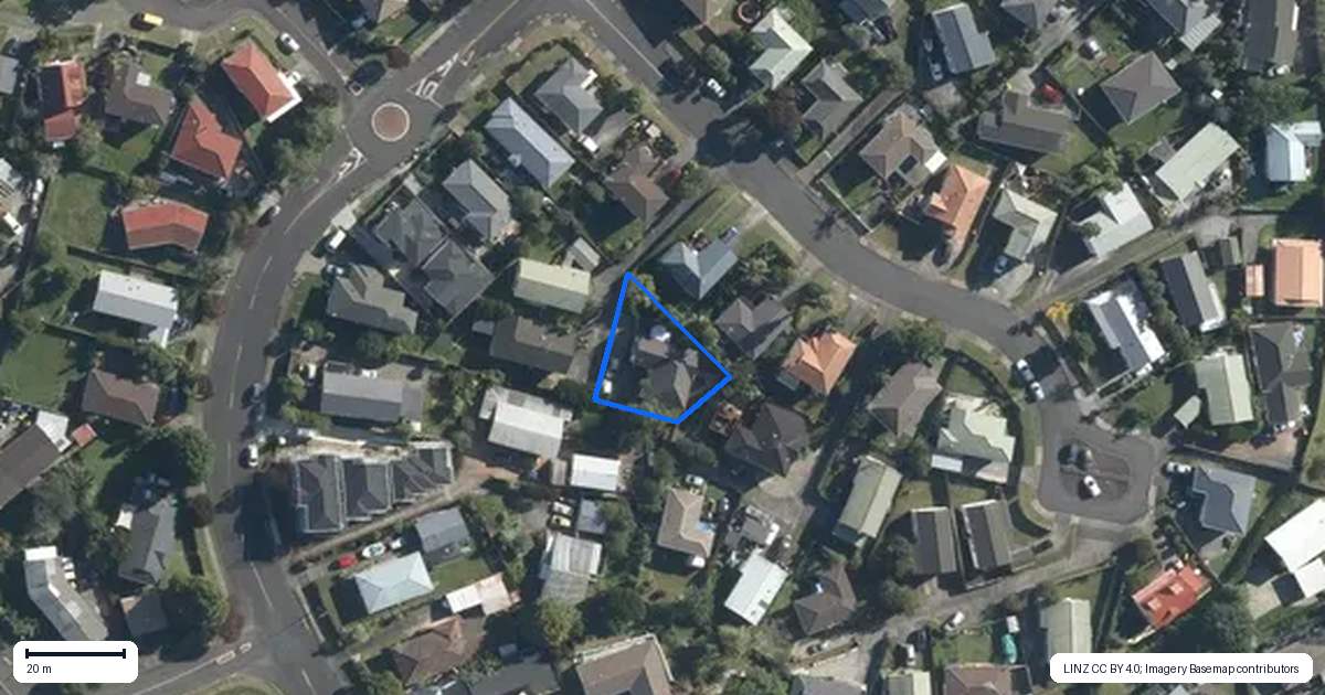 Property context map for 9 Loughanure Place, Massey, Auckland