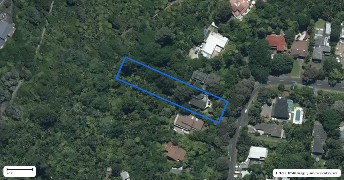 Property context map for 53 Waima Crescent, Titirangi, Auckland