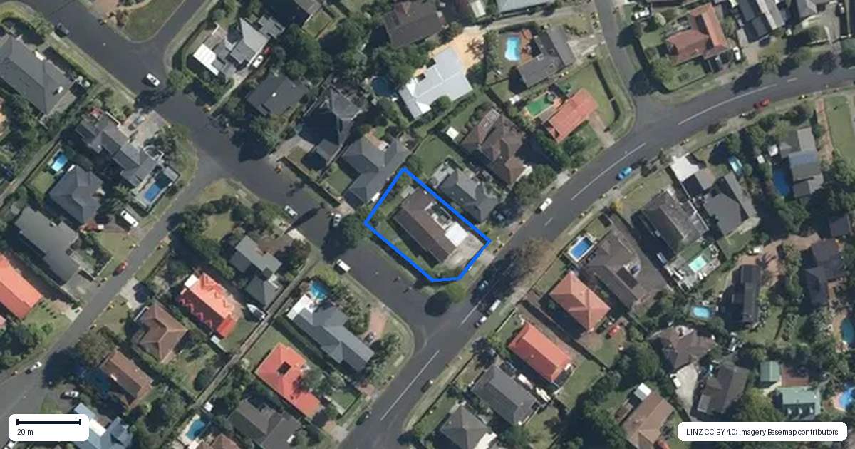 Property context map for 1 William Bryan Drive, Half Moon Bay, Auckland