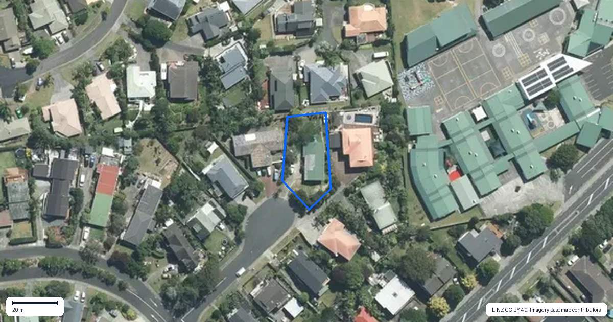 Property context map for 10 Alnack Place, Torbay, Auckland