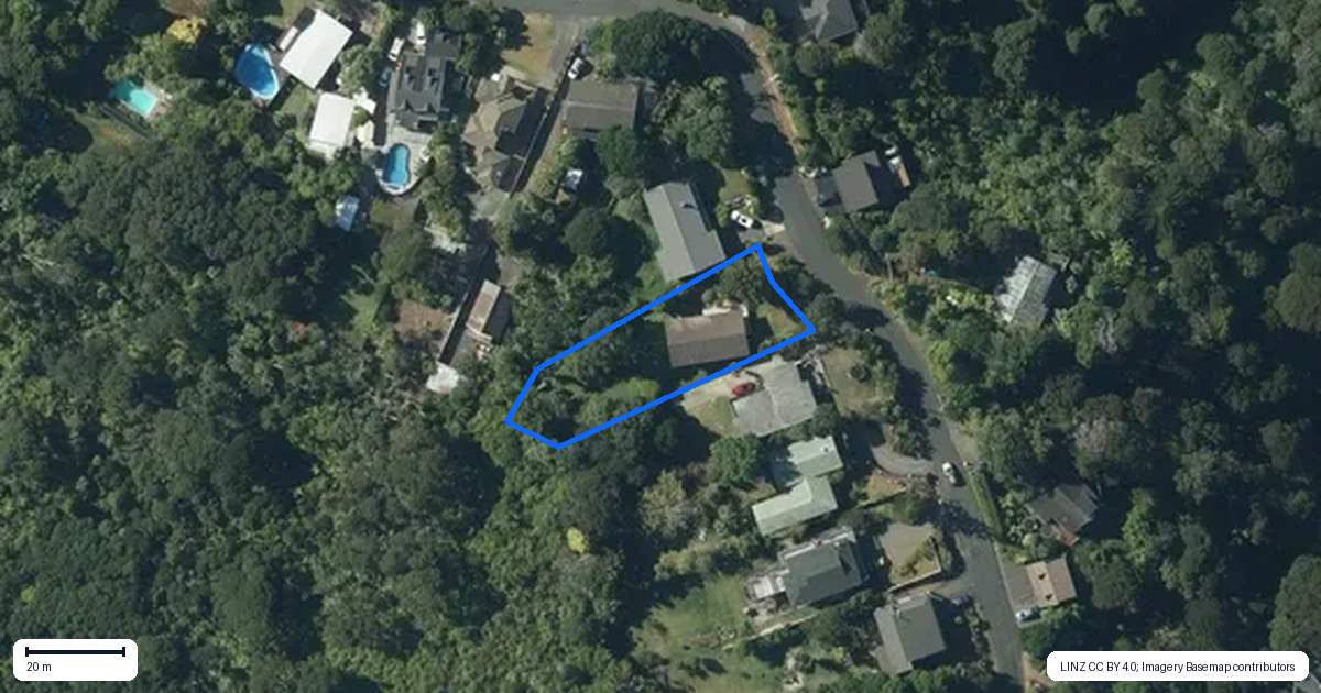 Property context map for 23 Kitewaho Road, Swanson, Auckland