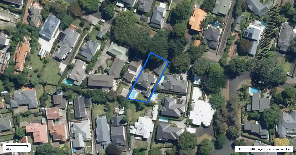 Property context map for 13 Golf Road, Epsom, Auckland