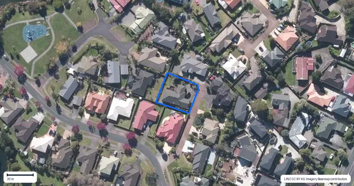 Property context map for 11 Semillon Avenue, Henderson, Auckland