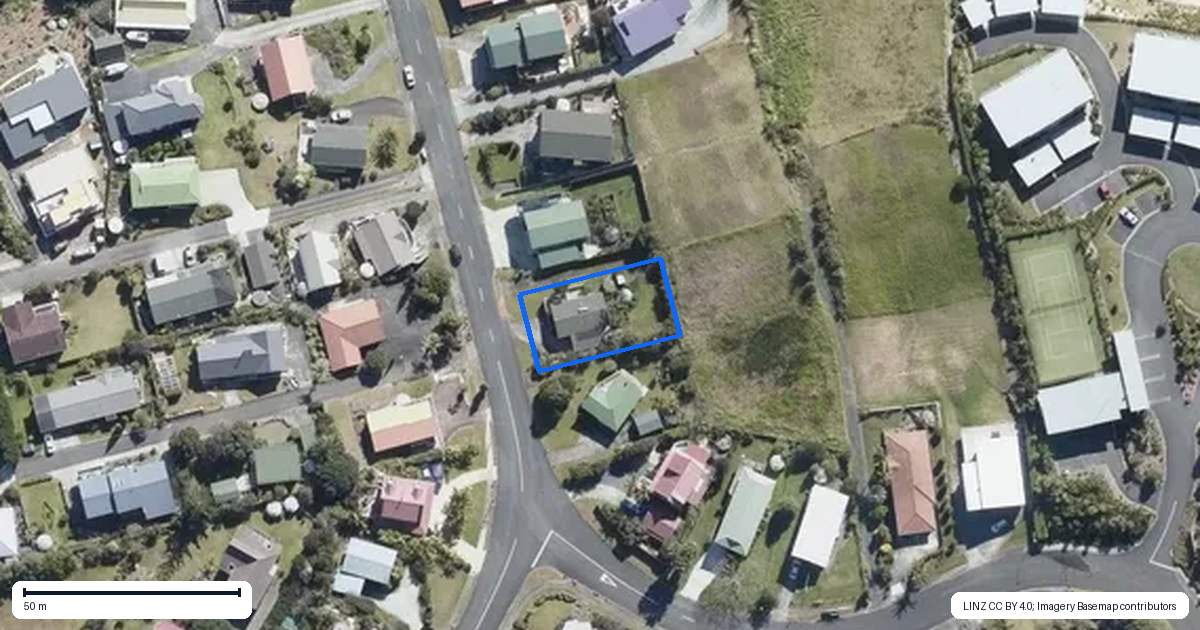 Property context map for 38 Stratford Drive, Cable Bay
