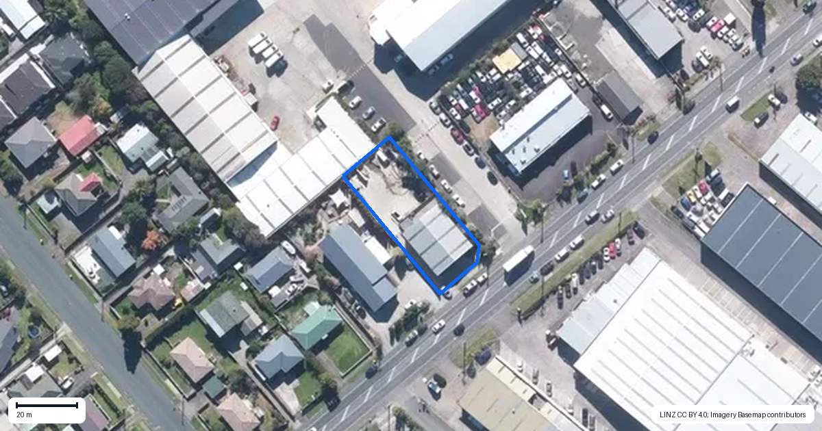Property context map for 89 Henderson Valley Road, Henderson, Auckland