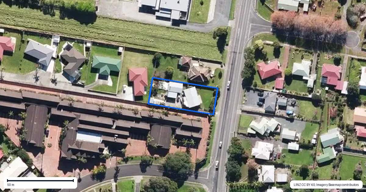 Property context map for 35 North Road, Kaitaia