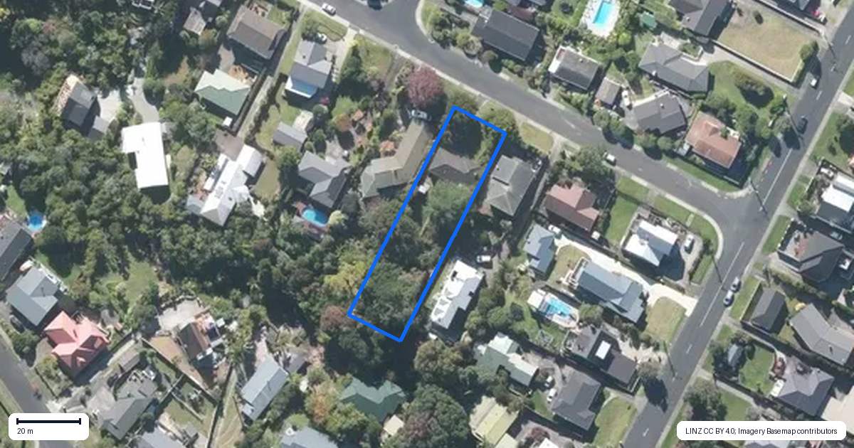 Property context map for 97 Evelyn Road, Cockle Bay, Auckland