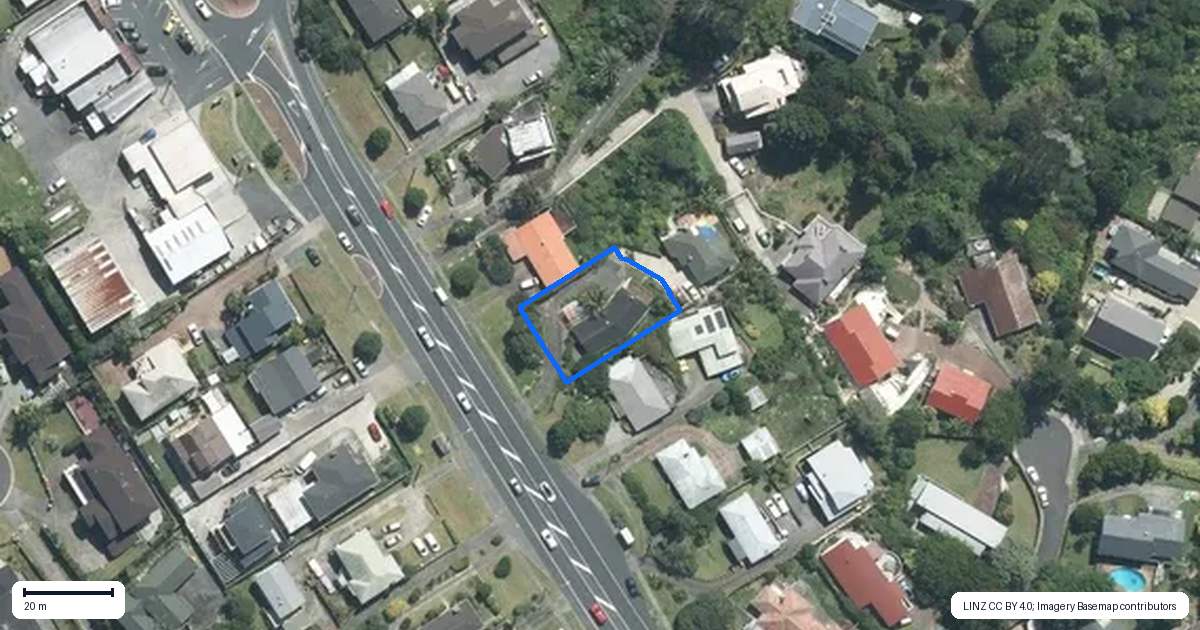 Property context map for 549 East Coast Road, Browns Bay, Auckland