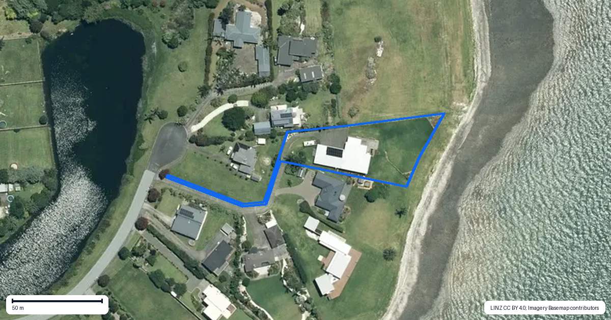 Property context map for 20 Rua One Place, Whakatiwai, Kaiaua