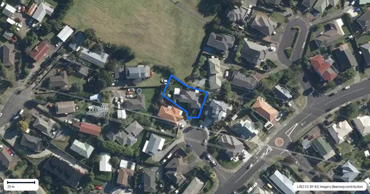 Property context map for 5 Tellin Close, Massey, Auckland