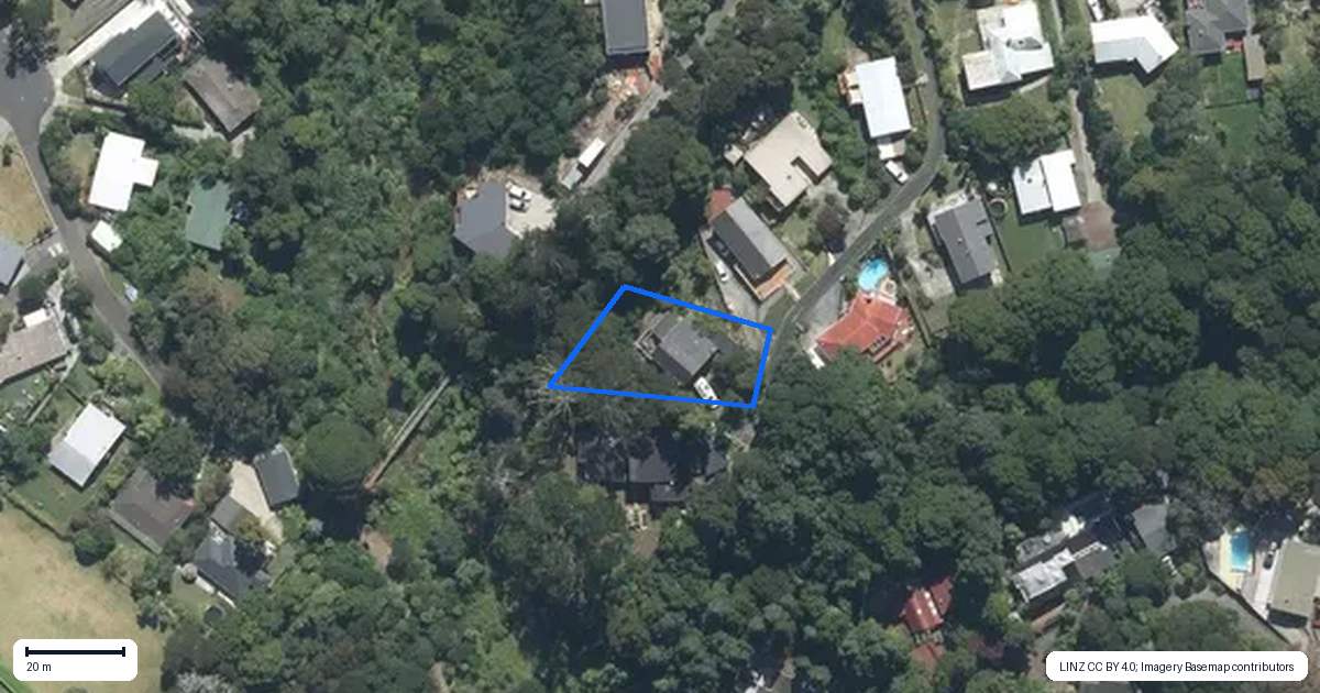 Property context map for 36 Inglis Street, Birkenhead, Auckland