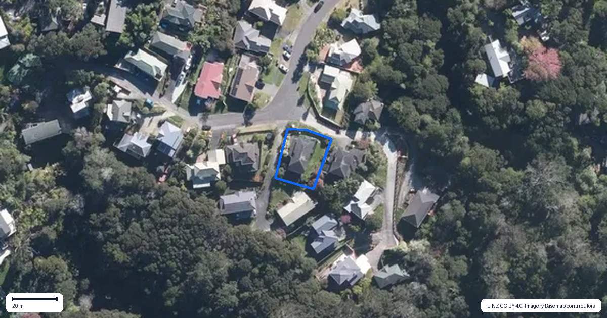 Property context map for 50A Noeleen Street, Glenfield, Auckland