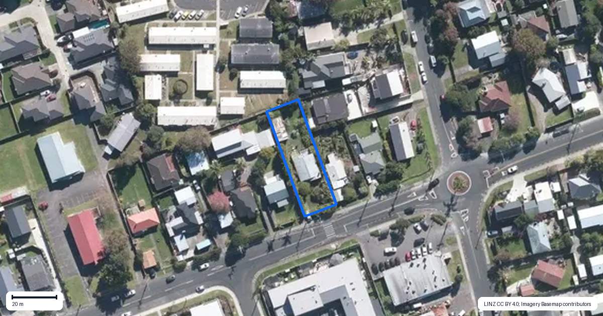 Property context map for 212 Beach Haven Road, Beach Haven, Auckland