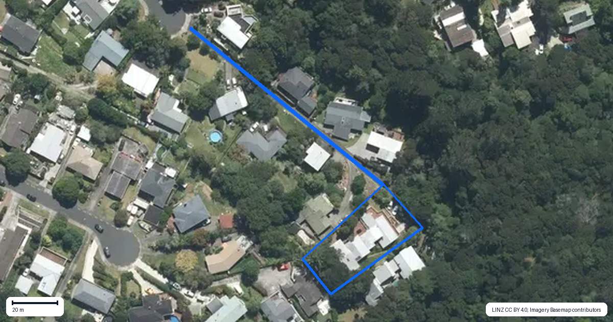 Property context map for 21 Berne Place, Birkenhead, Auckland