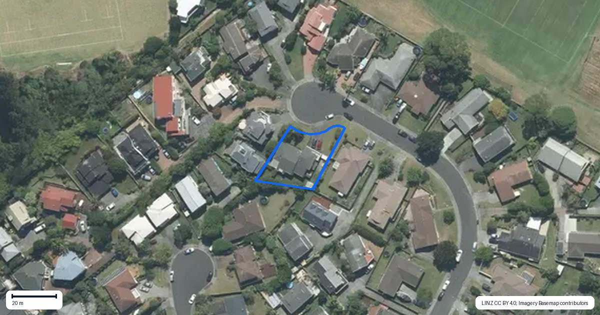 Property context map for 20 Ronald Macken Place, Windsor Park, Auckland