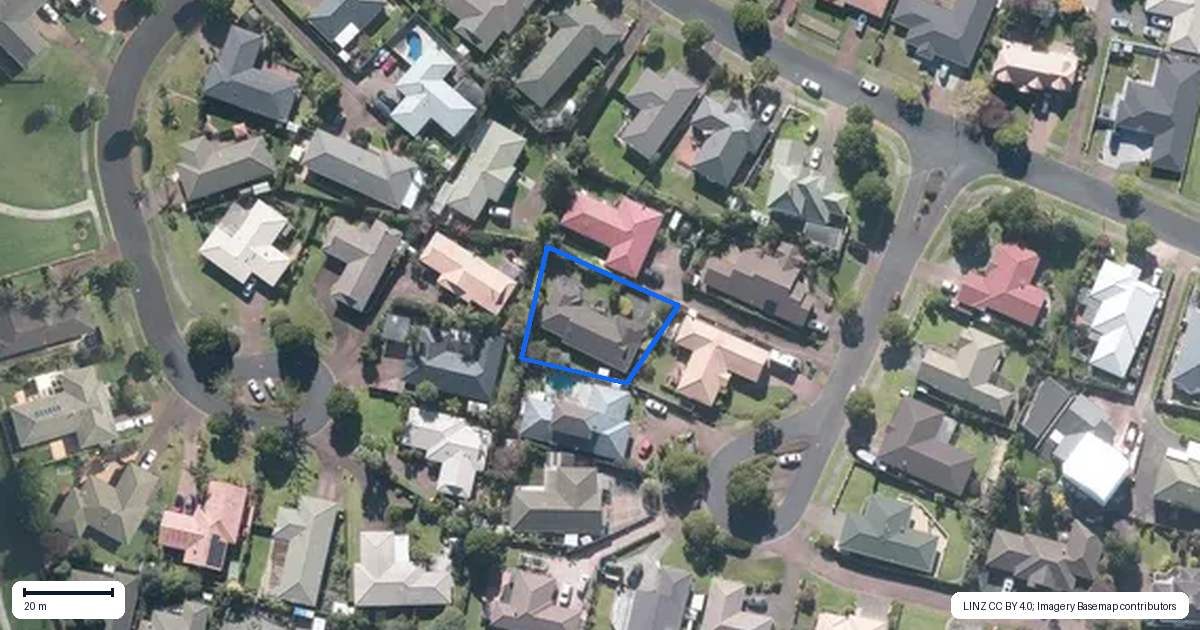 Property context map for 7 Jan Higgins Place, Golflands, Auckland