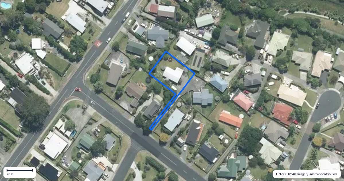 Property context map for 8 Waiora Road, Stanmore Bay, Whangaparaoa