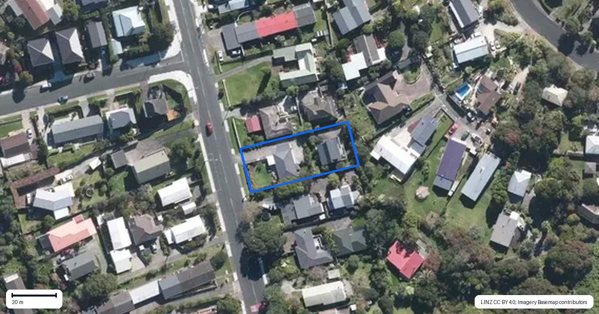 Property context map for 1/77 Birkdale Road, Birkdale, Auckland