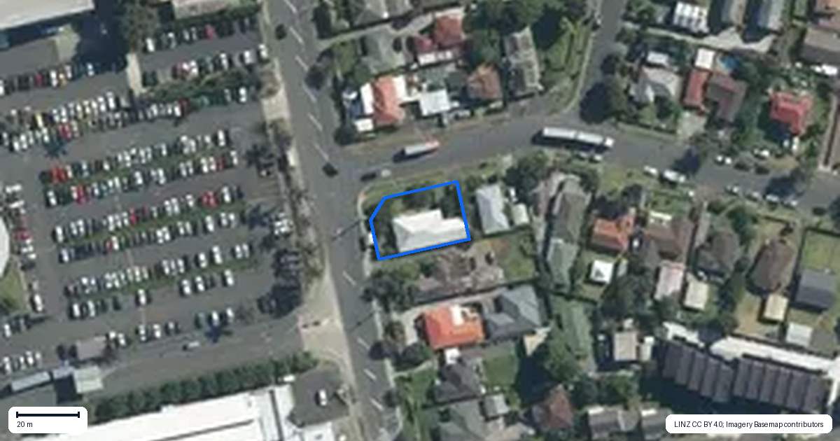 Property context map for 22 Carbine Road, Mount Wellington, Auckland