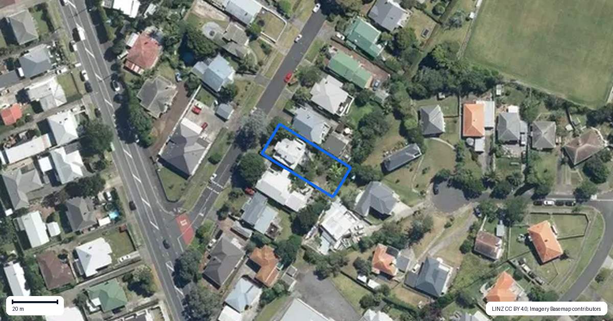 Property context map for 44 Huntingtree Avenue, Sandringham, Auckland