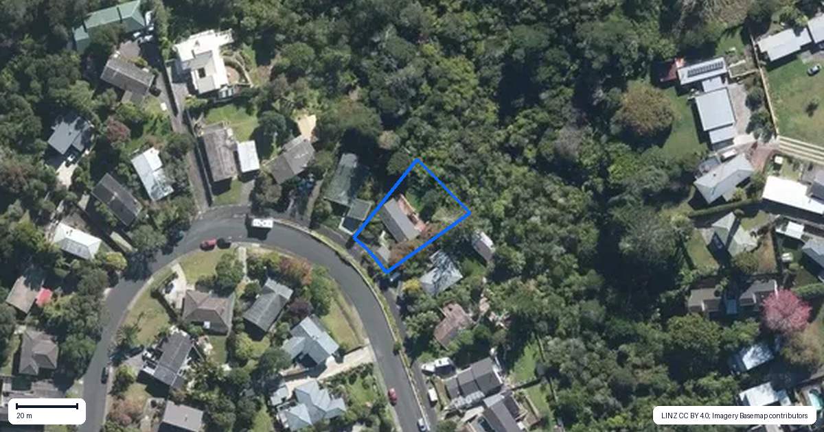 Property context map for 101 Kia Ora Road, Beach Haven, Auckland