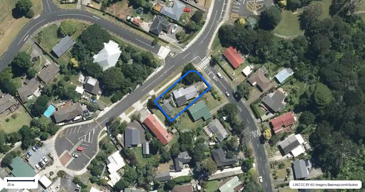 Property context map for 1 Paewai Road, Glen Eden, Auckland