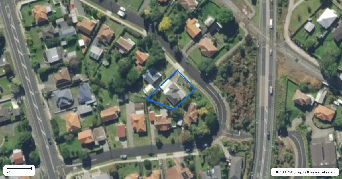 Property context map for 9 Walker Crescent, Whau Valley, Whangarei