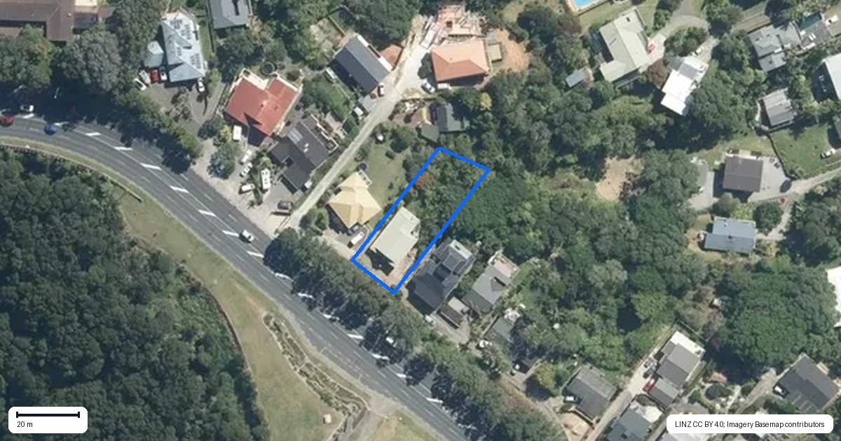 Property context map for 260 Whangaparaoa Road, Red Beach, Whangaparaoa