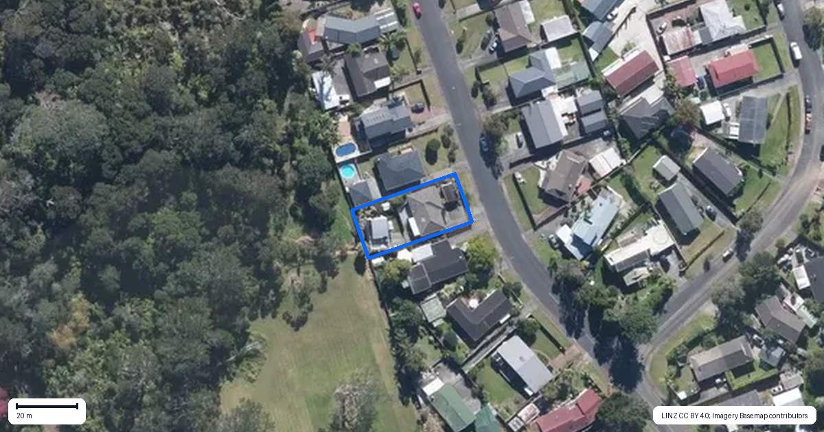 Property context map for 19 Allington Road, Massey, Auckland