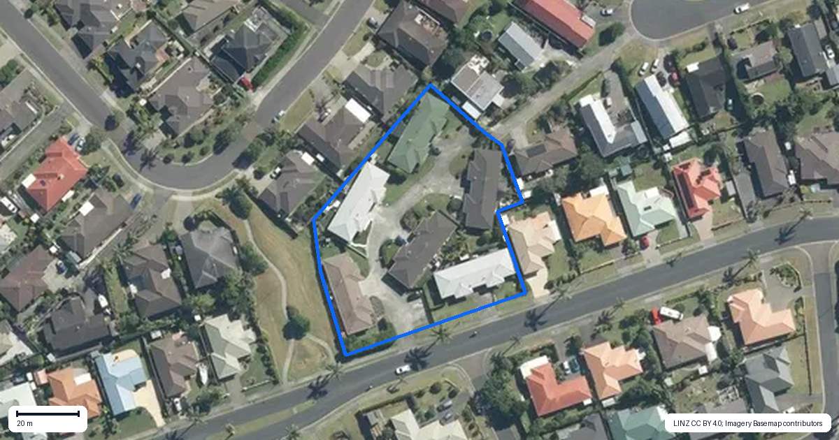 Property context map for 98B Lakeside Drive, Orewa